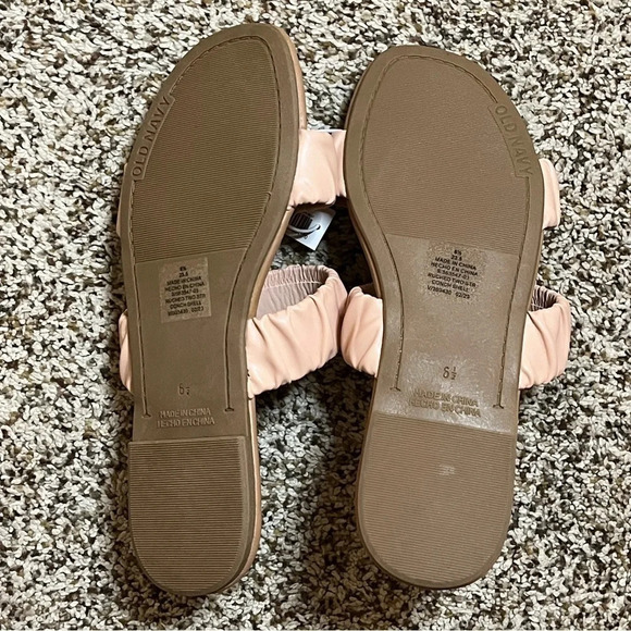 Old Navy Slip On Double Strap Ruched Slide Sandals Womens 6.5 Conch Shell NWT - Picture 4 of 6